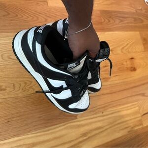 Nike ‘Panda’ Dunk Low